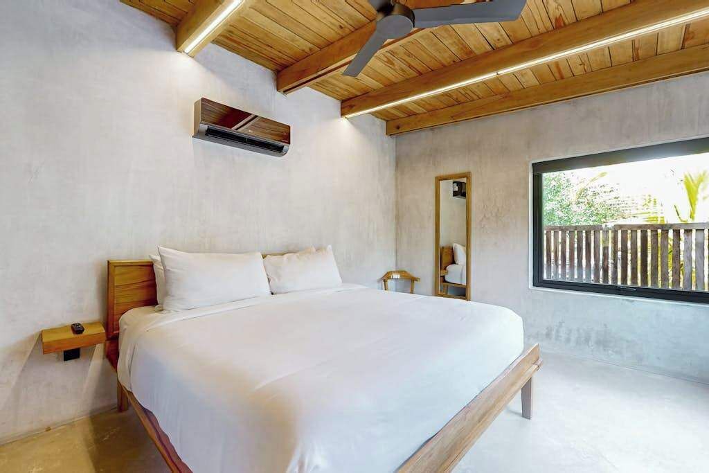 Photo of Bedroom in Placencia