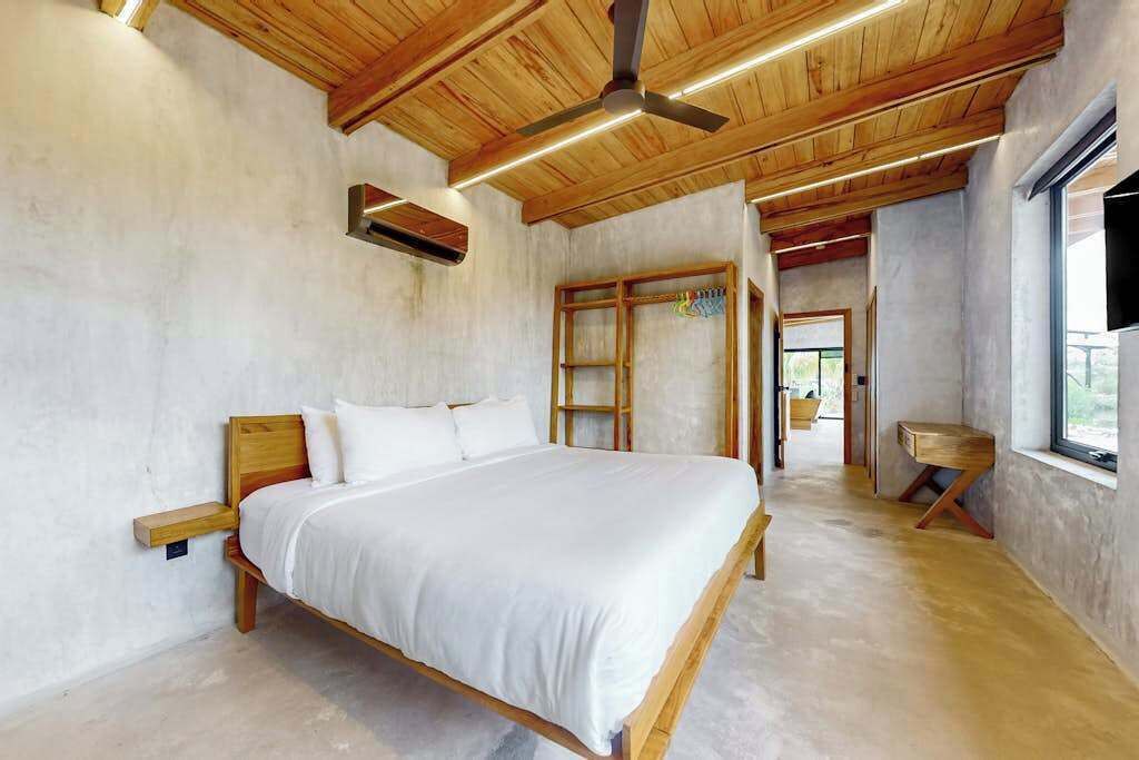 Photo of Bedroom in Placencia