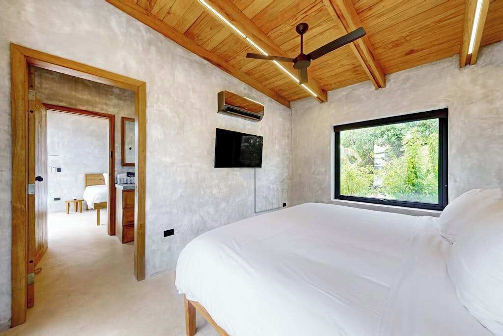 Photo of Bedroom in Placencia