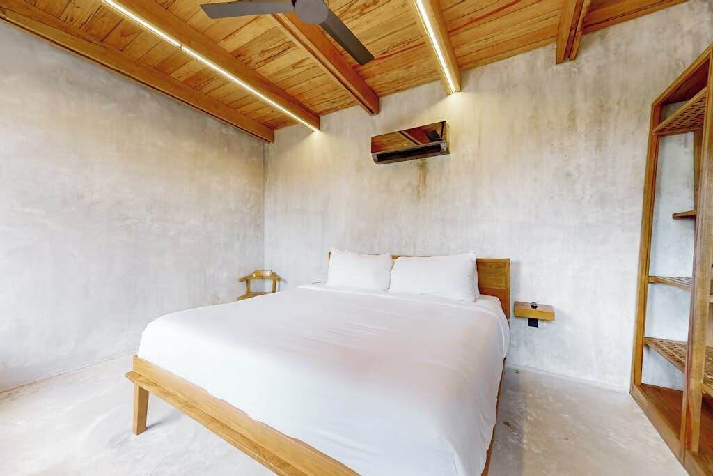 Photo of Bedroom in Placencia