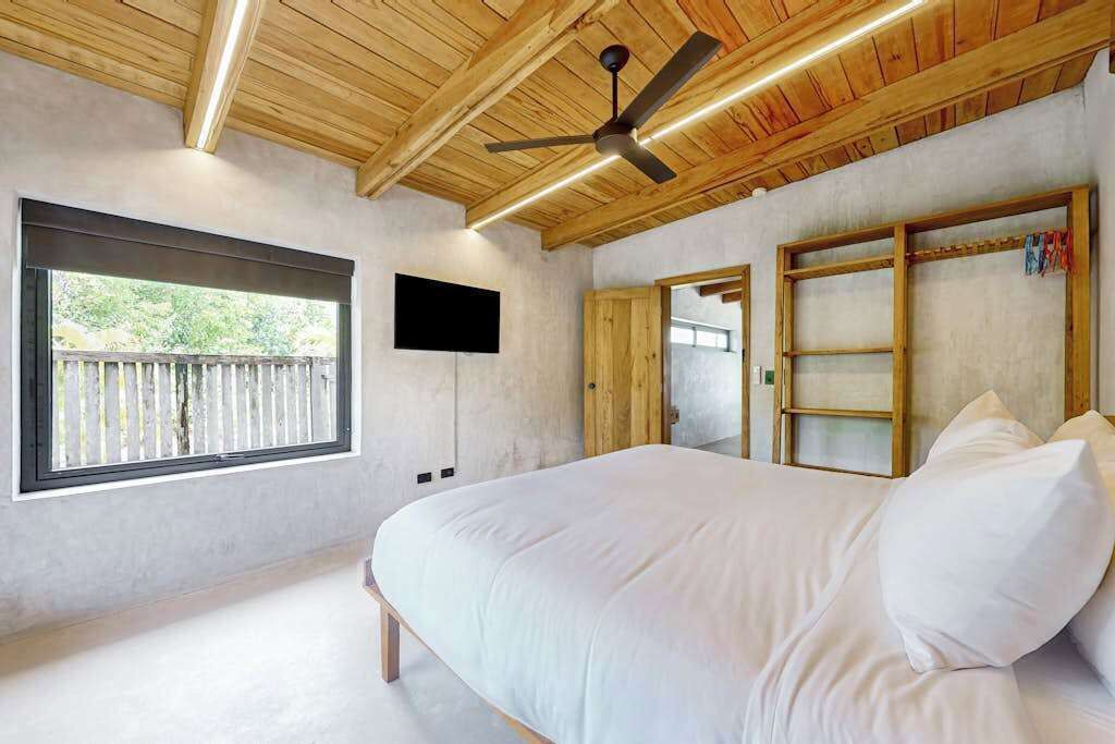 Photo of Bedroom in Placencia
