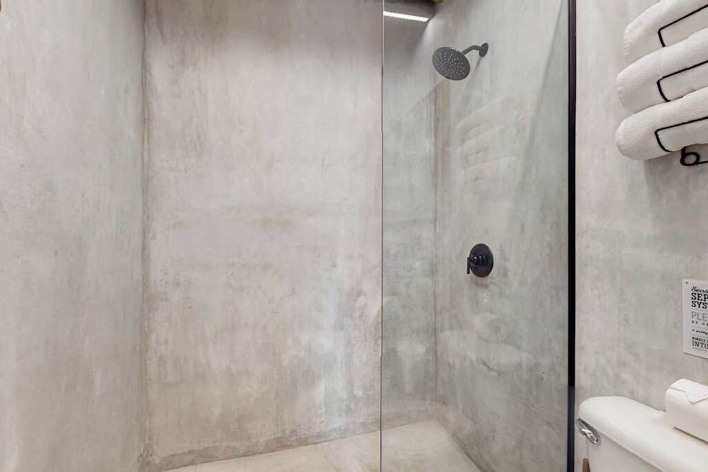 Photo of Bathroom in Placencia