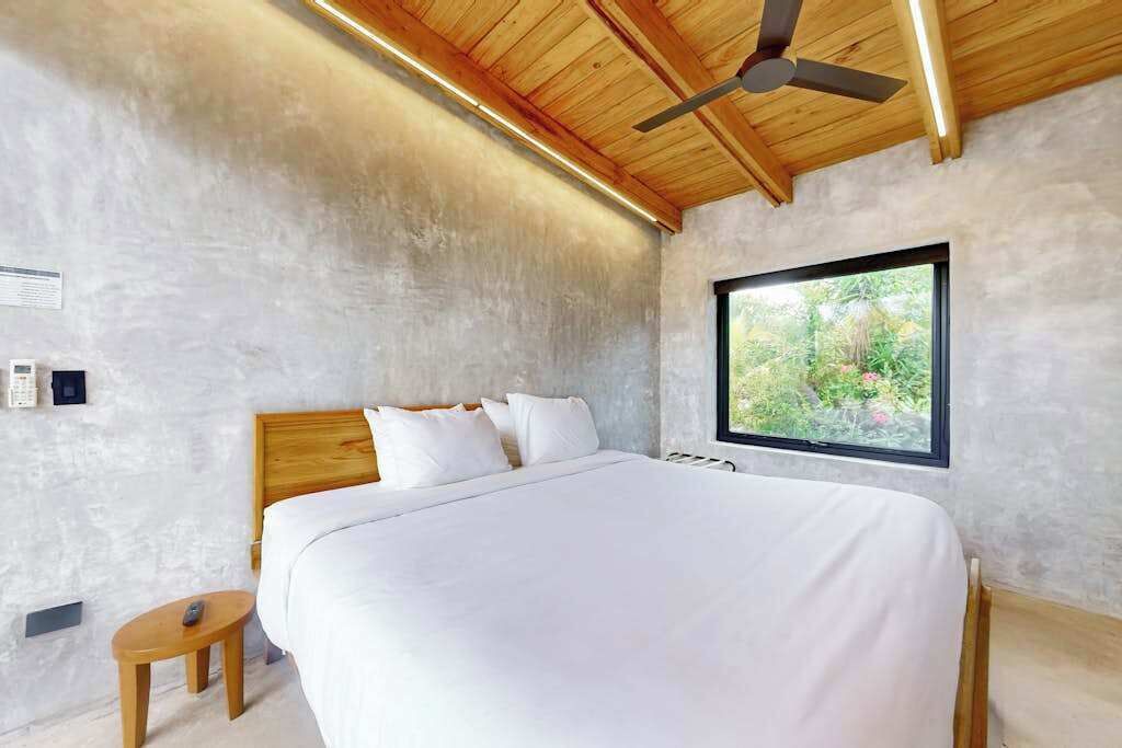 Photo of Bedroom in Placencia
