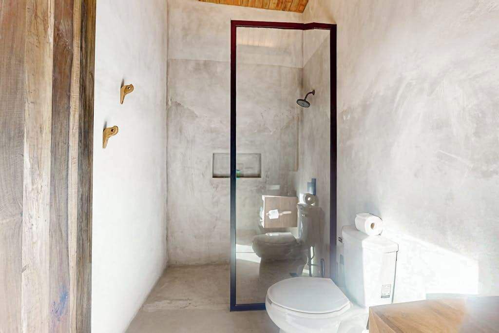 Photo of Bathroom in Placencia