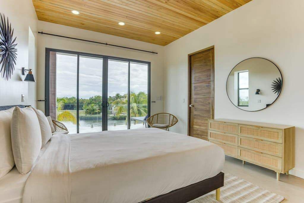 Photo of Bedroom in Cocoplum
