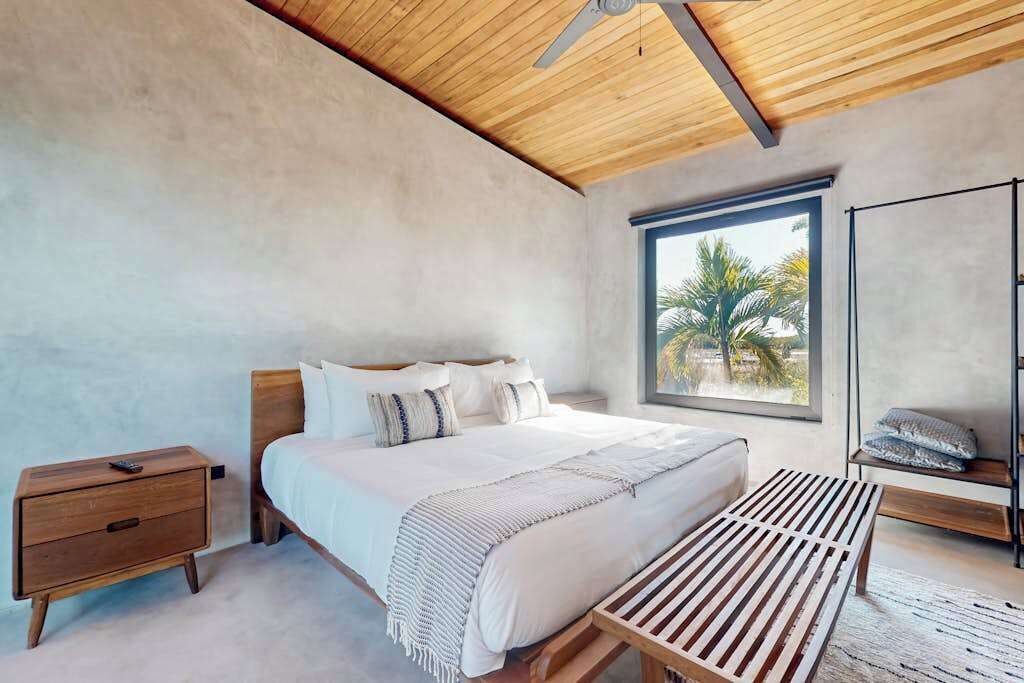 Photo of Bedroom in Placencia