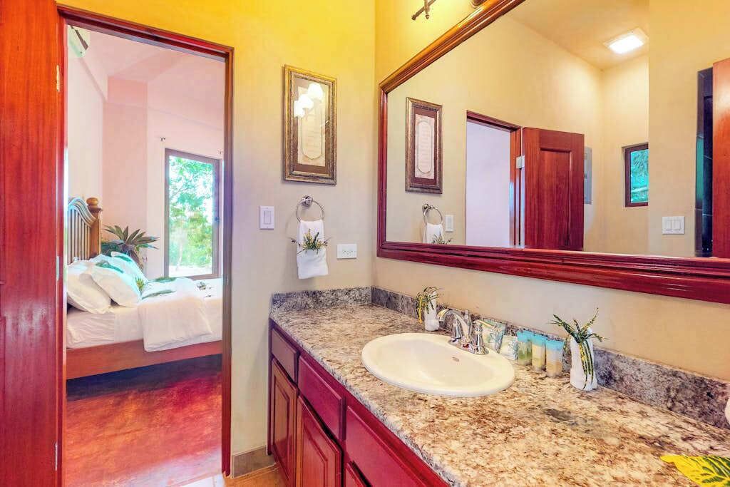 Photo of Bathroom in Sanctuary Belize