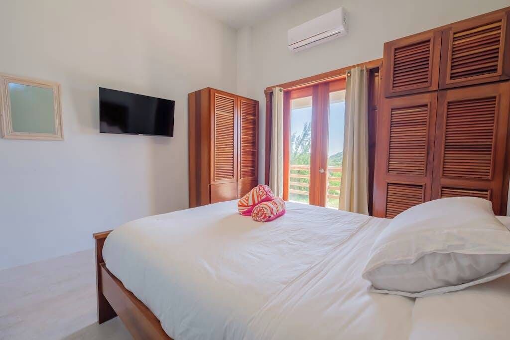Photo of Bedroom in Caye Caulker