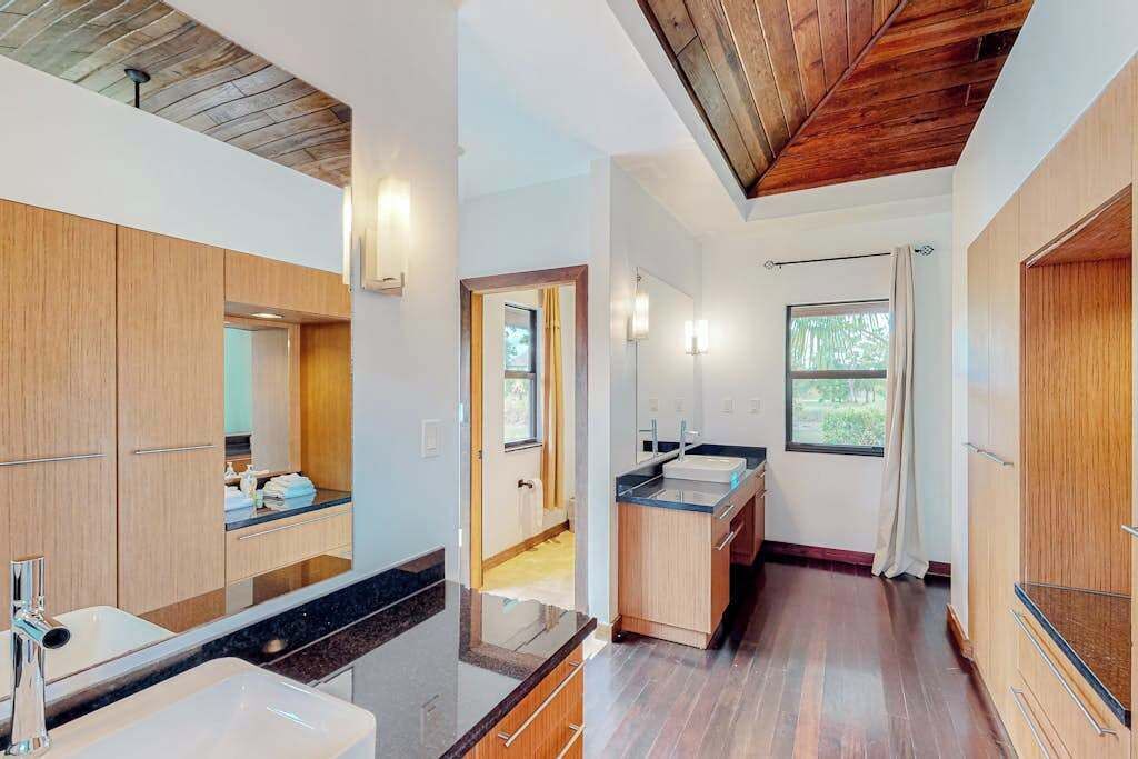 Photo of Bathroom in Sanctuary Belize