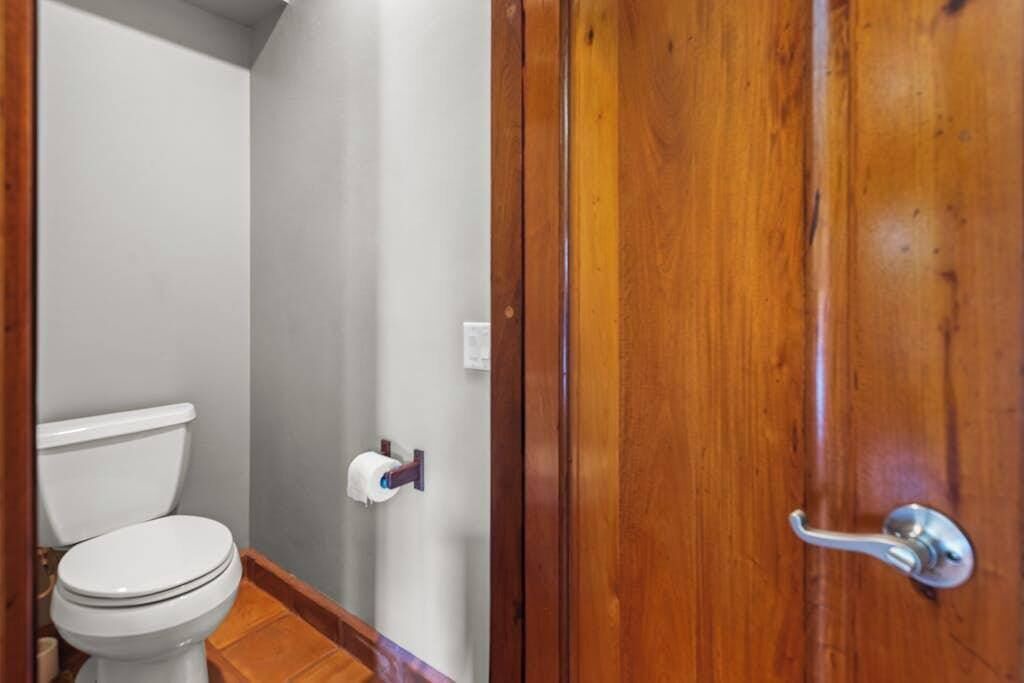Photo of Bathroom in Caribbean Way