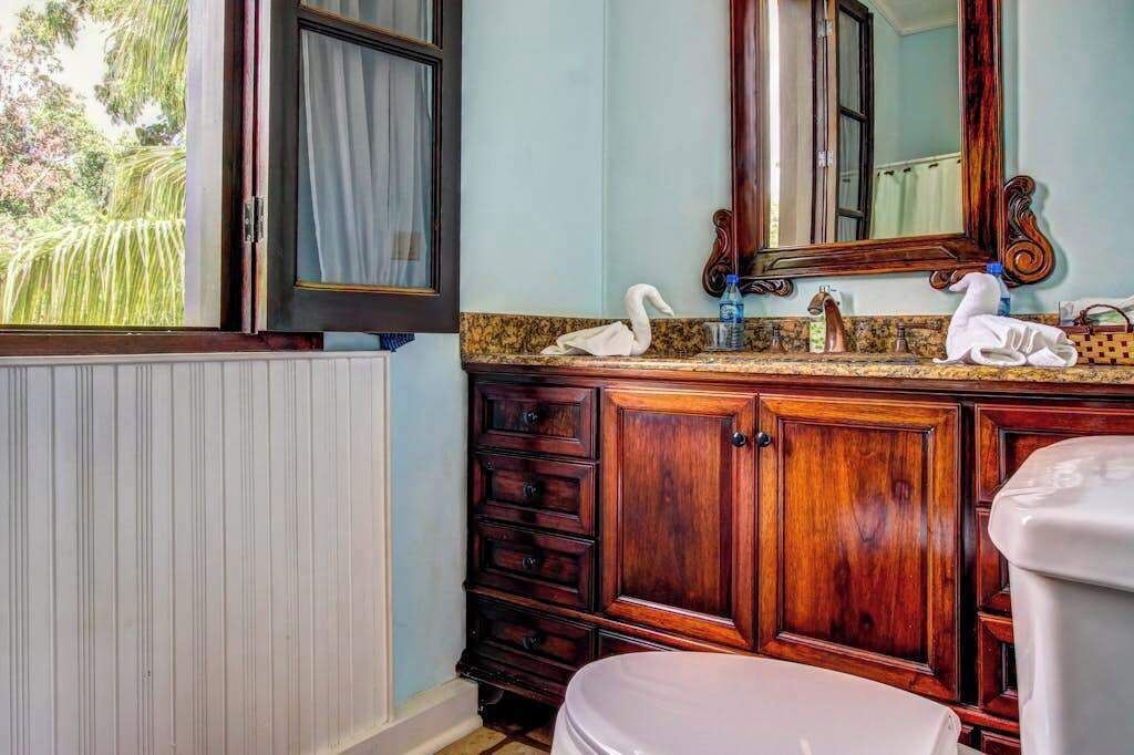 Photo of Bathroom in Bullet Tree Falls