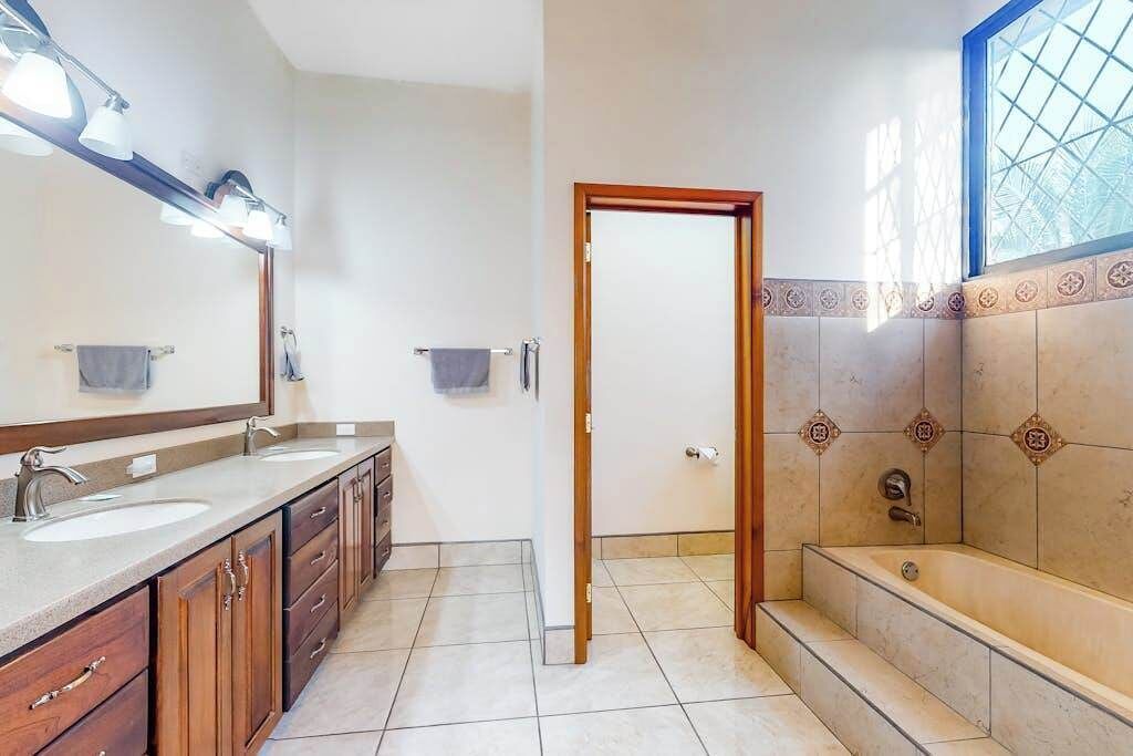 Photo of Bathroom in Santa Elena