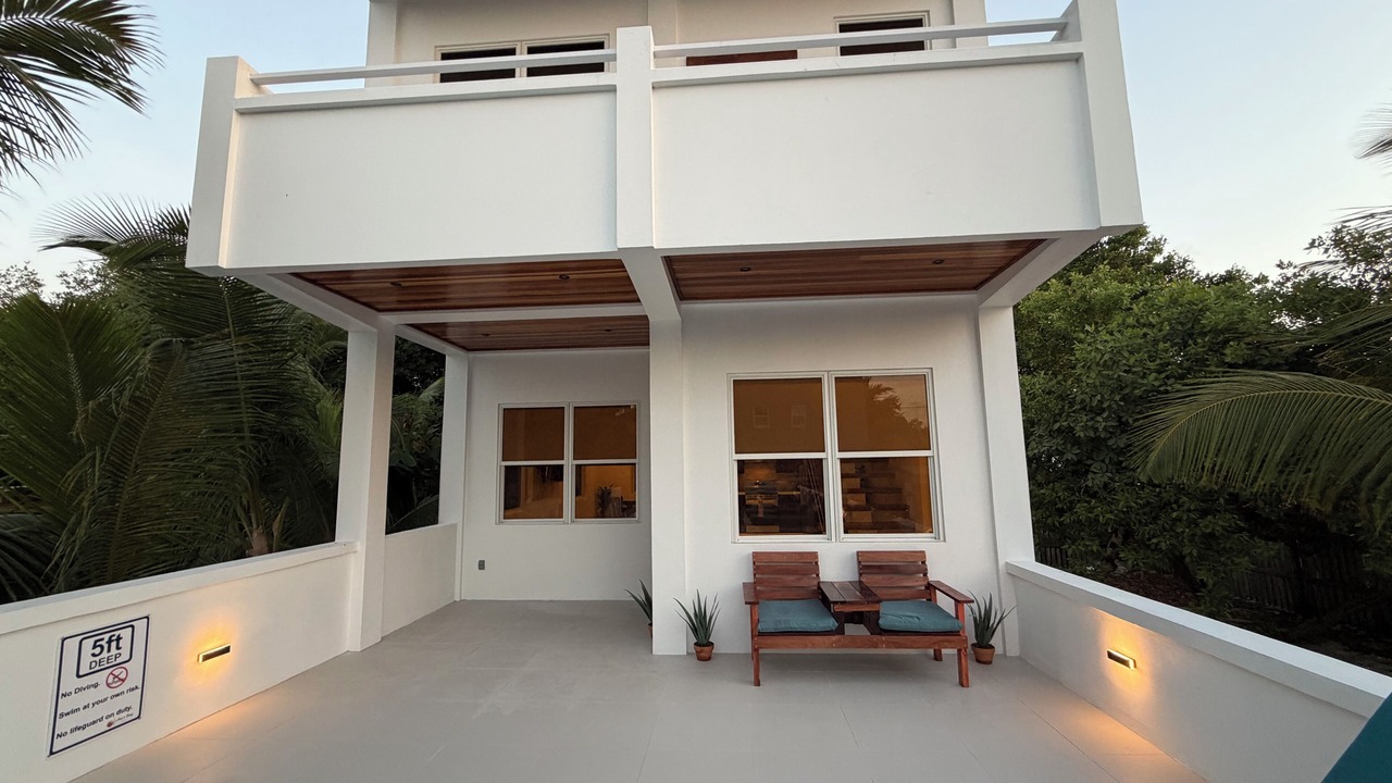 Photo of Patio Balcony in Caye Caulker