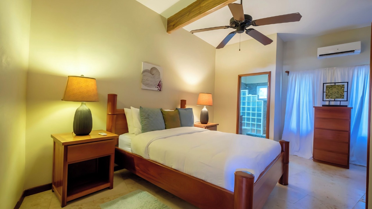 Photo of Bedroom in Gales Point