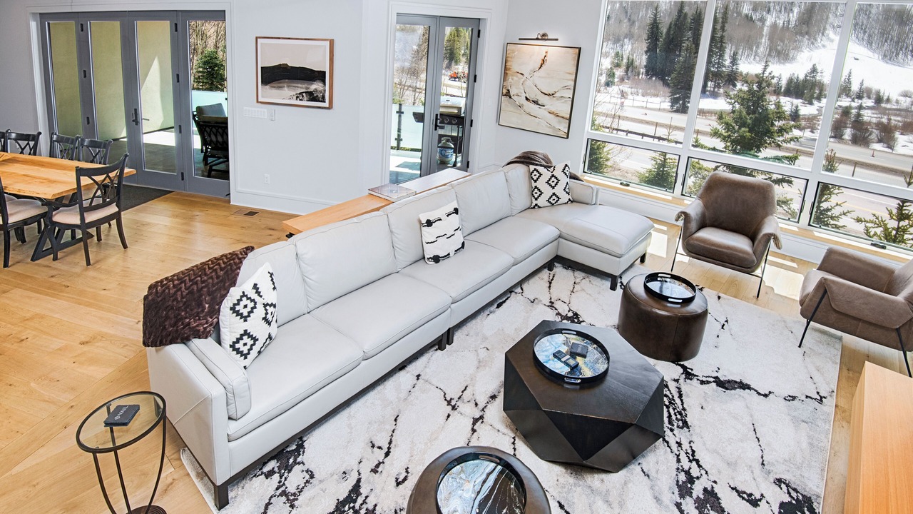 Photo of Livingroom in Vail