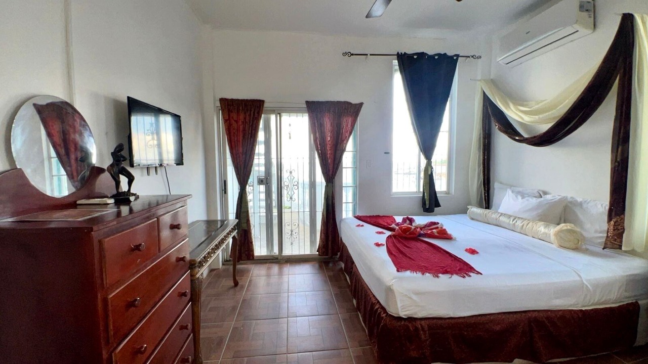 Photo of Bedroom in Belize City