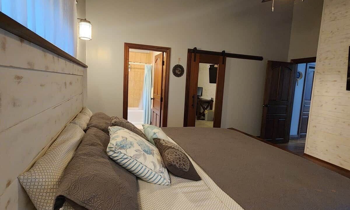 Photo of Bedroom in Spanish Lookout