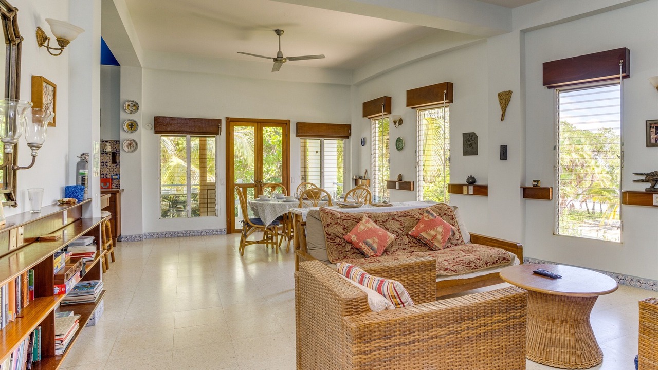 Photo of Livingroom in Placencia