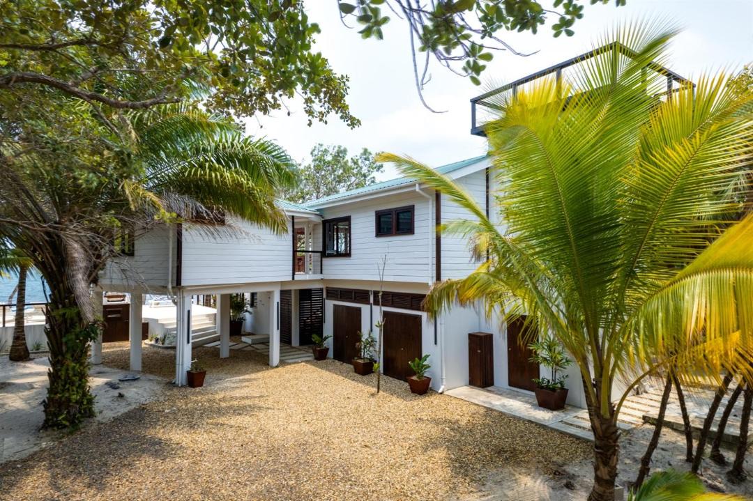 Photo of Others in Placencia