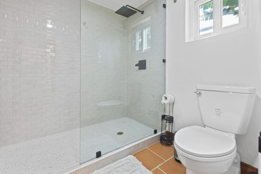 Photo of Bathroom in Caribbean Way