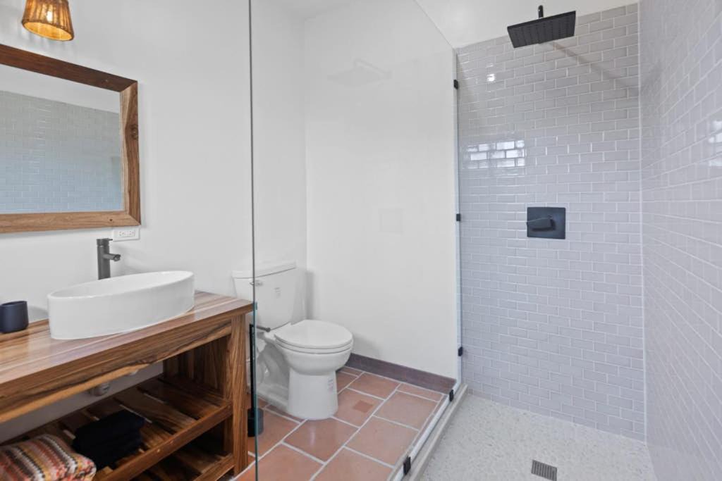 Photo of Bathroom in Caribbean Way