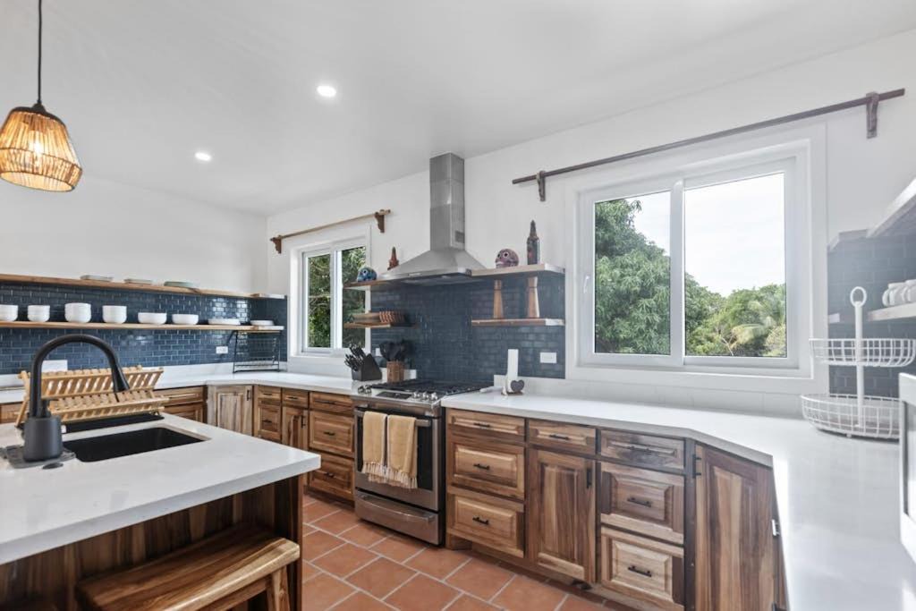 Photo of Kitchen in Caribbean Way