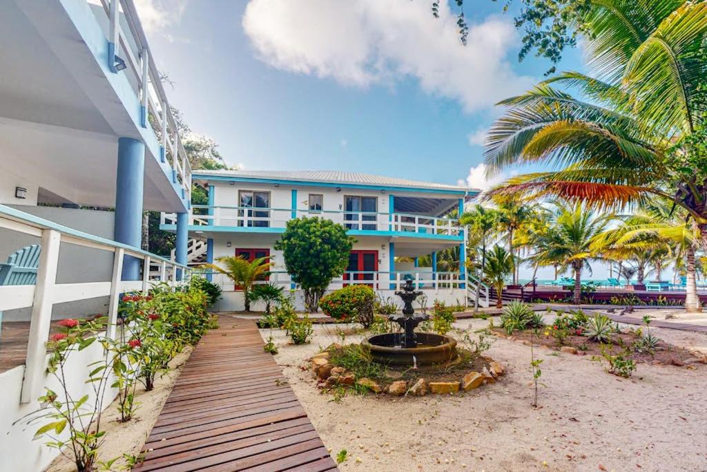 Photo of Others in Placencia