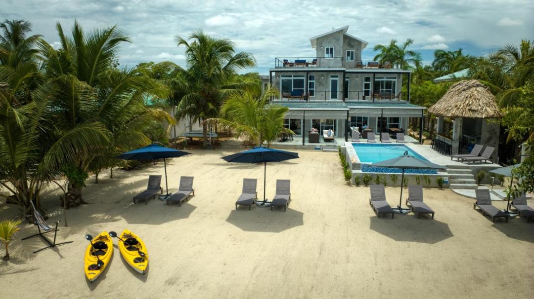 Photo of Others in Placencia