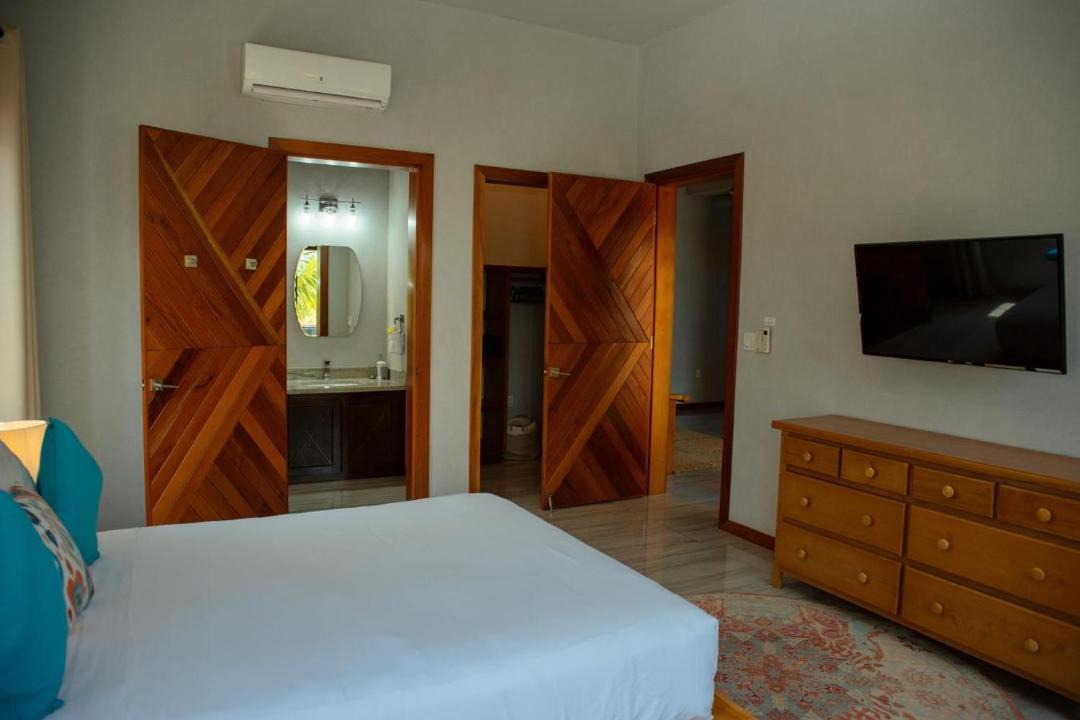 Photo of Others in Placencia