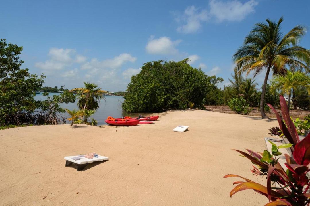 Photo of Others in Placencia