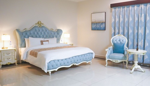 Deluxe Room, 1 King Bed (Jacuzzi)