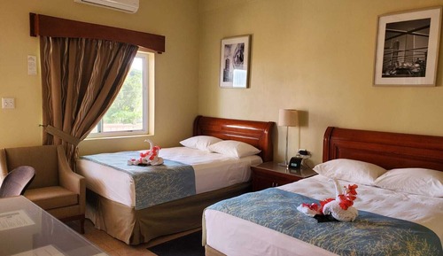 2 double Beds Deluxe Poolside