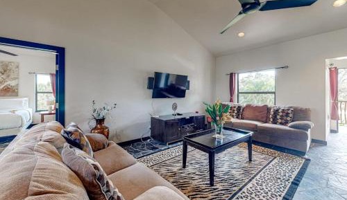 Three-Bedroom Vacation Home 
