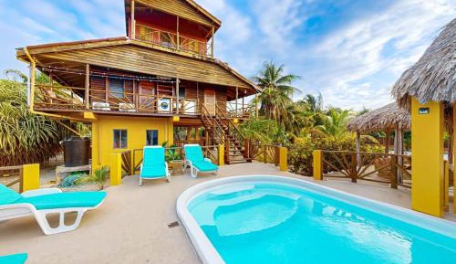 Three-Bedroom Vacation Home 