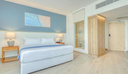 Seaview Premium King Room