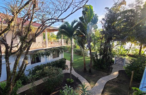 Forest Home Apartment | Stay, relax and explore in Belize at our tropical oasis by the Caribbean Sea.
