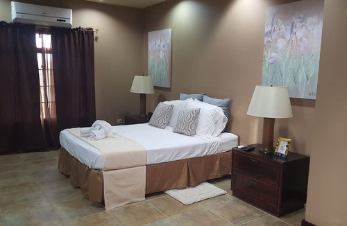 Armenia Bed & Breakfast | GM Suites Bed & Breakfast
