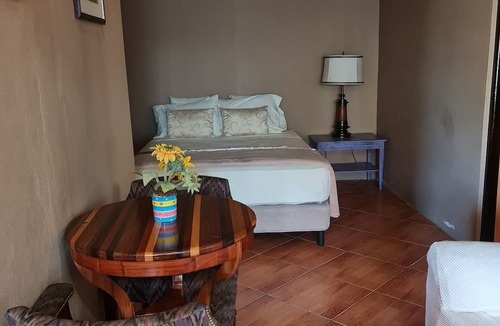 Armenia Bed & Breakfast | GM Suites Bed & Breakfast