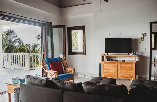 Plantation House | Summer Breeze