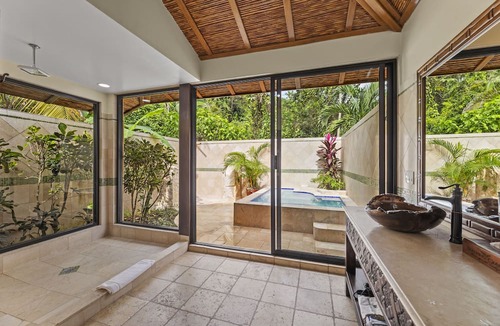 Good Living Camp Resort | Sleeping Giant Rainforest Lodge