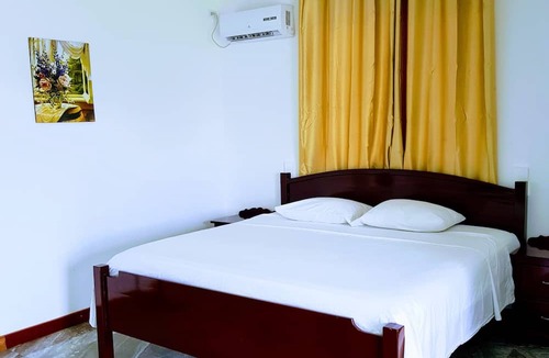 Orange Walk Hotel | Day & Night Hotel