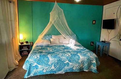 Ladyville Bed & Breakfast | River Bend Resort Belize