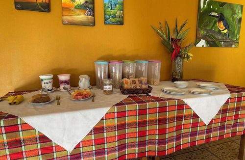 Georgeville Hotel | Gumbo Limbo Jungle Resort