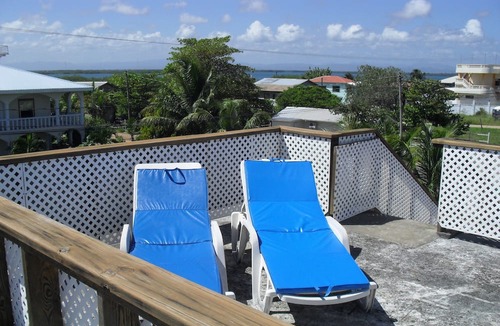 Placencia Hotel | Michelo Suites