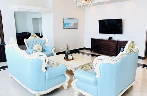 Belize City Hotel | Golden Bay Hotel by Marine Parade