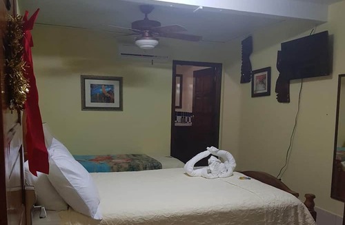 Placencia Hotel | Alan's Paradise Hotel