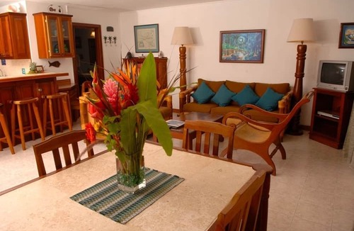 San Pedro Hotel | The Palms Oceanfront Suites
