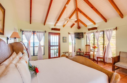 Placencia Hotel | Robert's Grove Península Resort