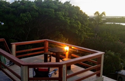 San Pedro Bed & Breakfast | Tri Casa De Suenos Bed & Breakfast