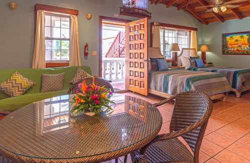 San Pedro Cabin | Blue Tang Inn